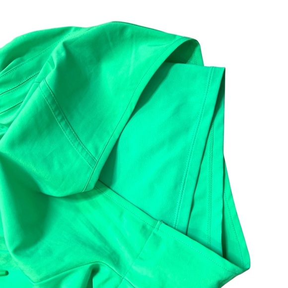 ZYIA Active Green Velocity Athletic Shorts- Size Medium - Picture 8 of 11